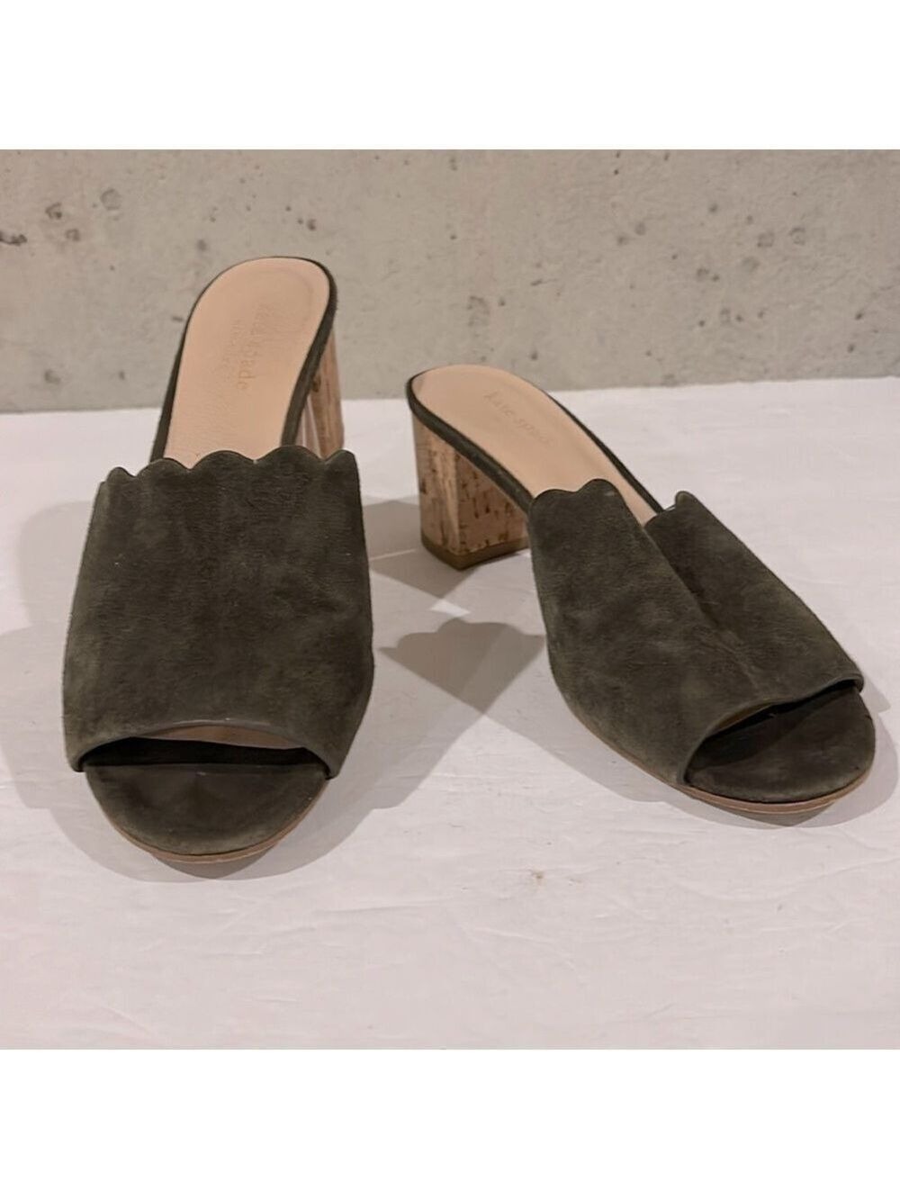 KATE SPADE ‘Warren’ Olive Green Suede Slip On Scalloped Edge Mules  Size 8